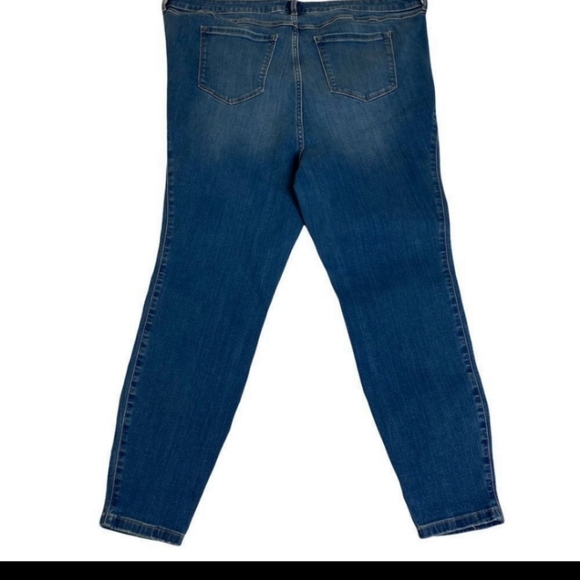 Torrid Midfit super skinny jeans 22r - Picture 2 of 4